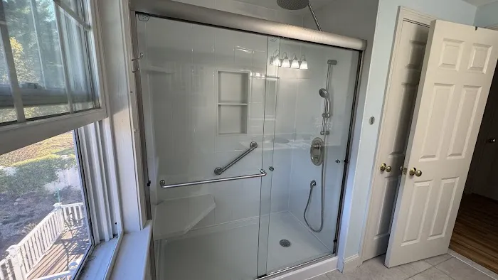 South Shore Dream Bath Picture 7