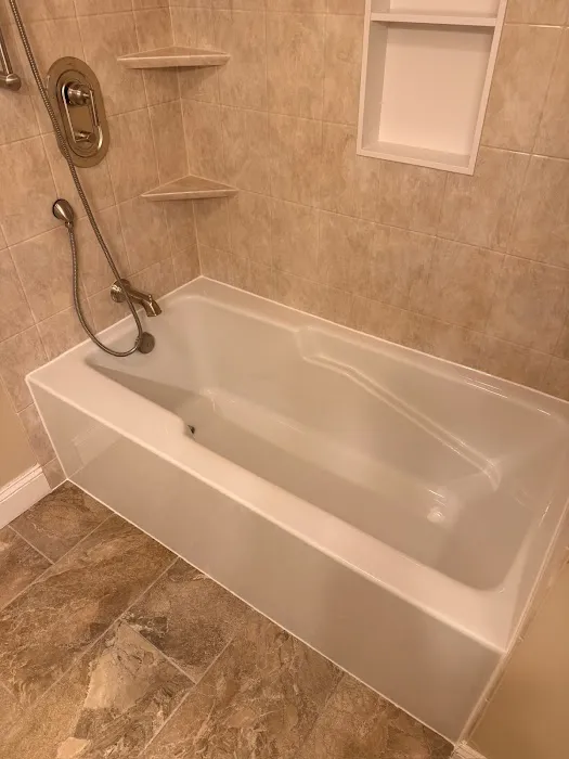 South Shore Dream Bath Picture 8