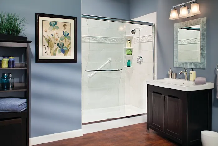 South Shore Dream Bath Picture 9