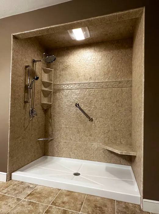 South Shore Dream Bath Picture 1