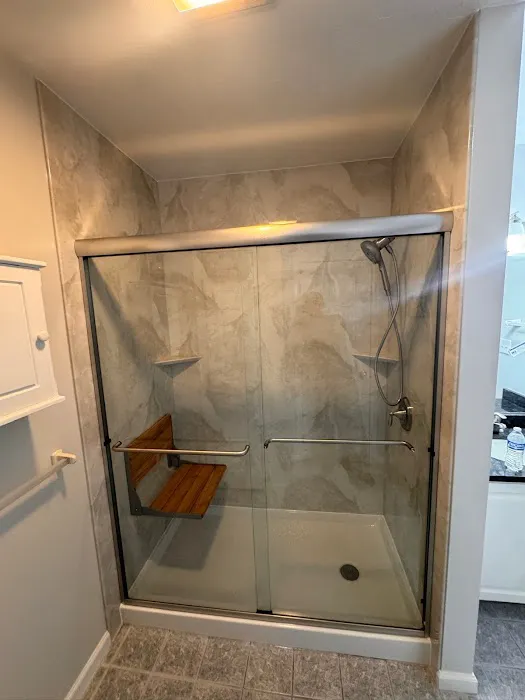 South Shore Dream Bath Picture 2
