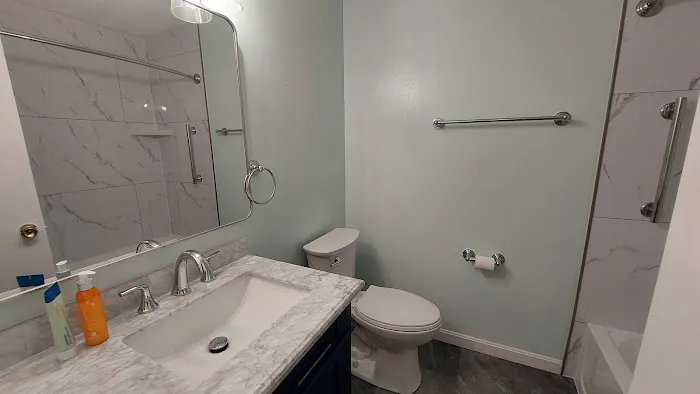Bath Flip Picture 3