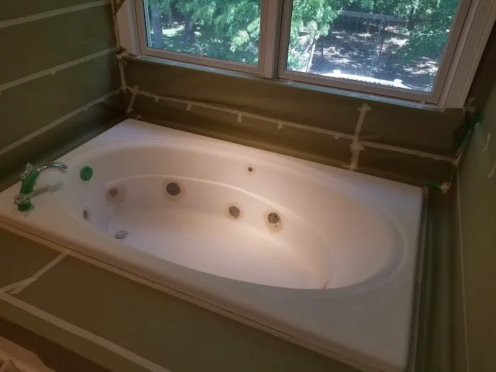 Mass Bathtub Refinishing Picture 8