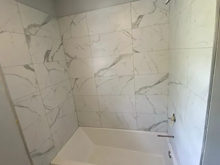 FAVORITE CONSTRUCTION LLC Picture 2