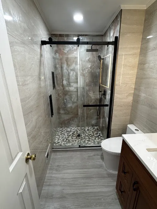 FAVORITE CONSTRUCTION LLC Picture 4