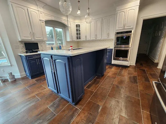 Nulook Cabinet Refinishing, LLC Picture 1