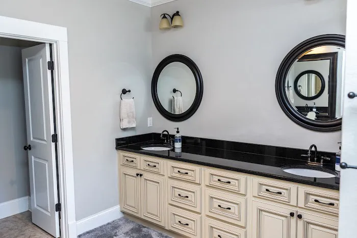 HQ Bathroom Remodeling Picture 3