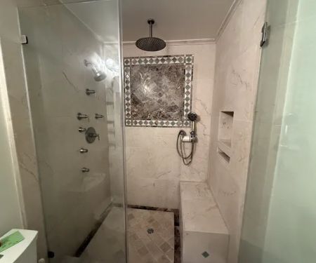 Bathtub Reglazing LB