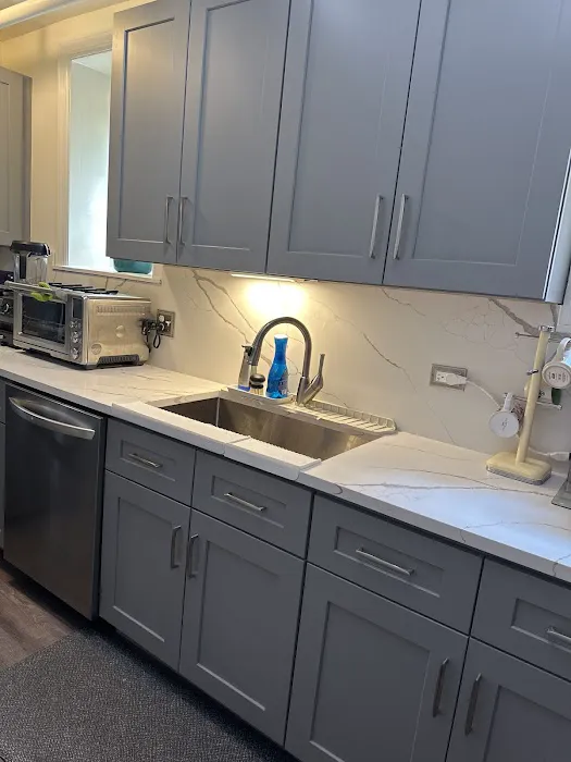 Kitchen and Bath Cabinets Center Picture 7