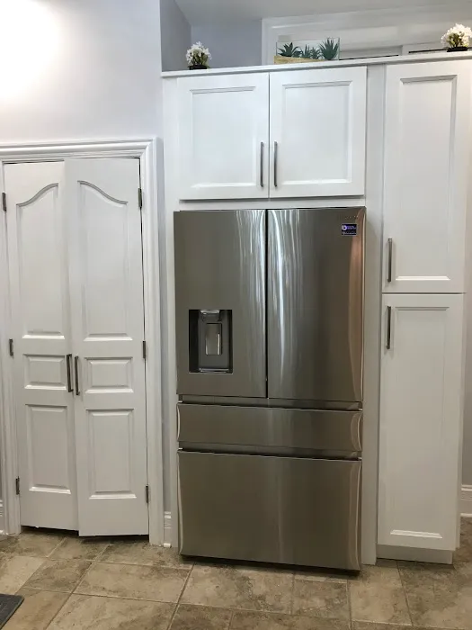 Kitchen and Bath Cabinets Center Picture 2