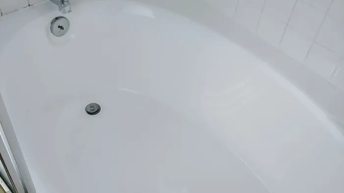 Final Phase Bathtub Refinishing Picture 3