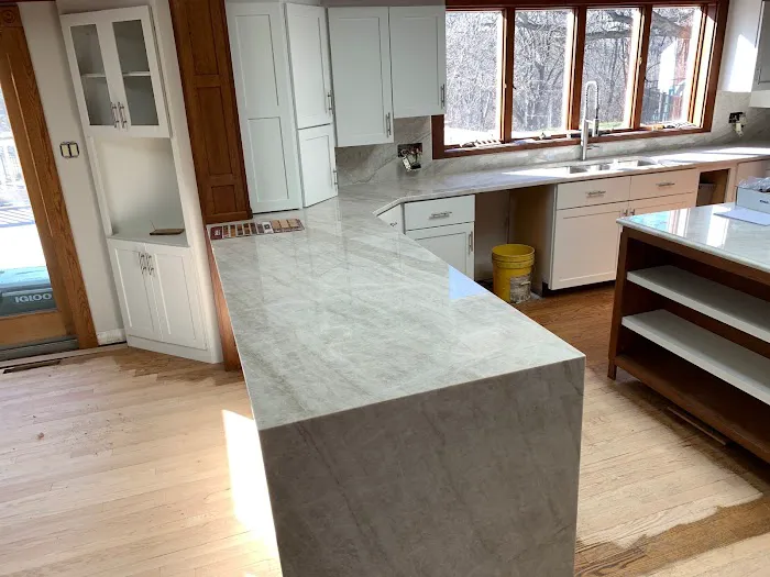 62 South Stone Picture 5