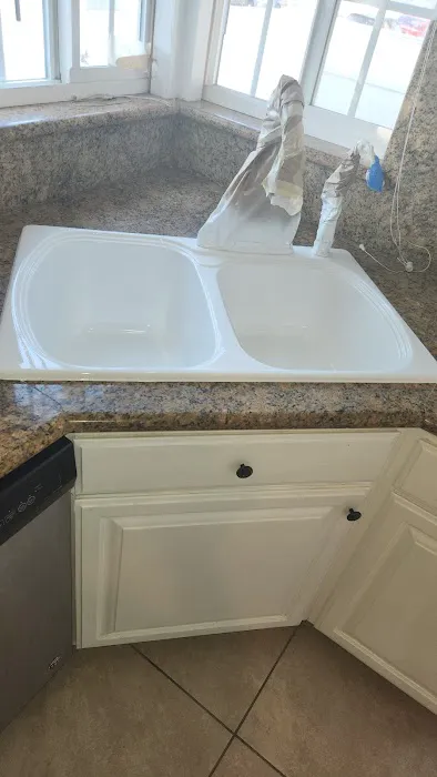 Bathtub reglazing refinishing Picture 1