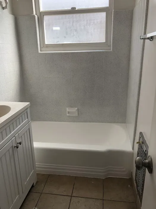 V&V Tub Refinishing Picture 10