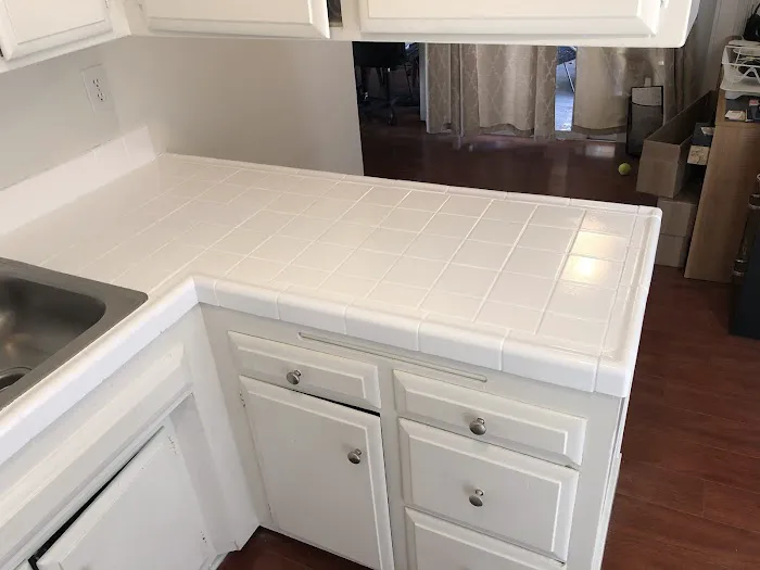 V&V Tub Refinishing Picture 4