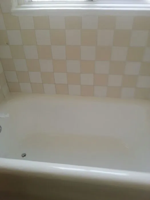 V&V Tub Refinishing Picture 2