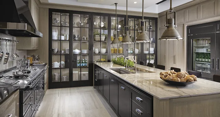 Arezzo Custom Cabinets Picture 1