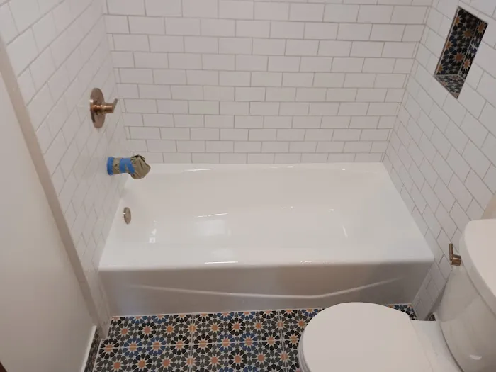 A&E Bathtub Refinishing Inc. Picture 4