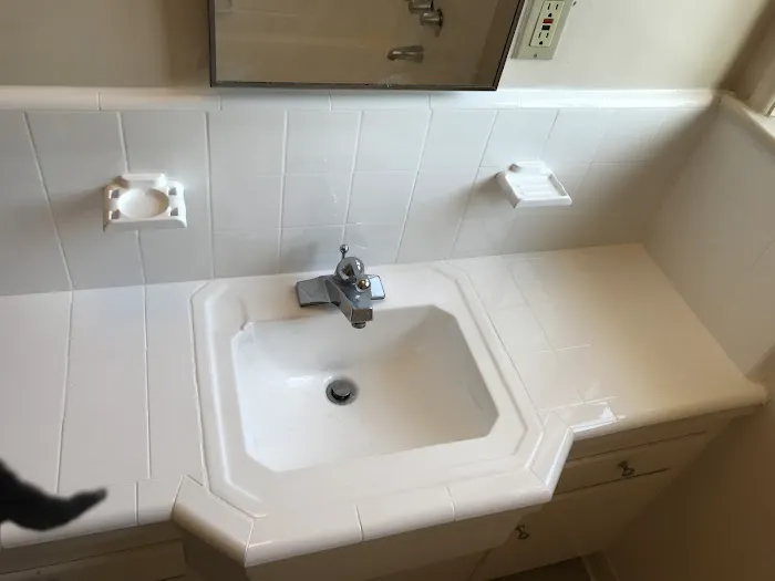Bathtub Reglazing Los Angeles Picture 4