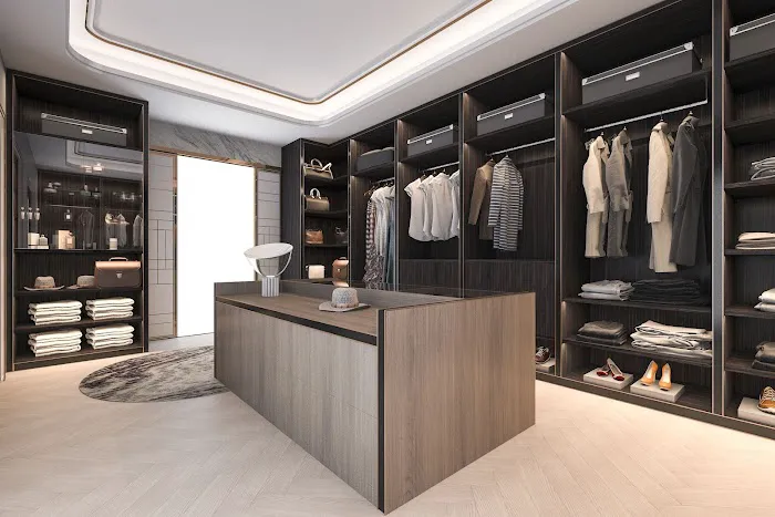 DRAKEWELL KITCHENS & CLOSETS Picture 8