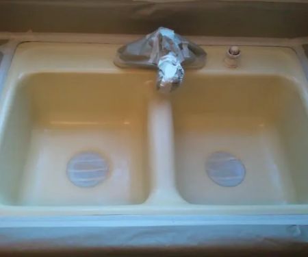 Bathtub and Sink Refinishing