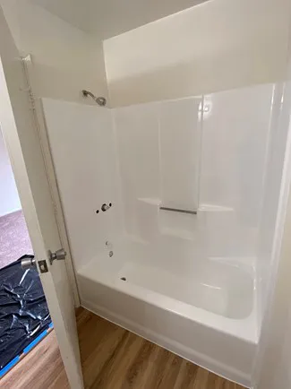 Alfredos Refinish Bathtub refinish in los angeles , Bathtub reglaze Picture 1