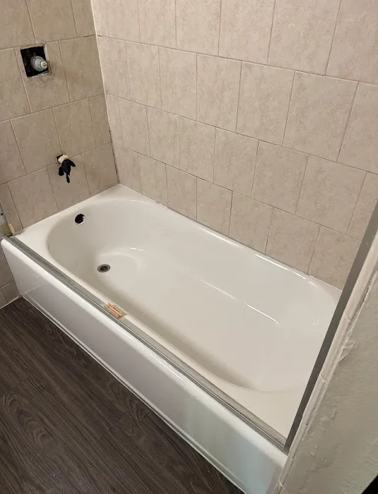 Fresh Tub Refinishing Daniloff - LLC Picture 5