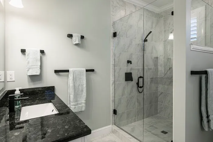 DB Bathroom Remodeling Contractors Picture 6
