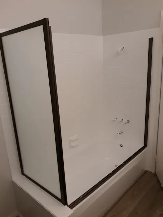 Mega Porcelain and Fiberglass Refinishing Inc. Picture 5