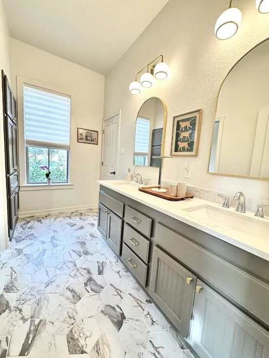 Ballroom Baths & Home Design Picture 1