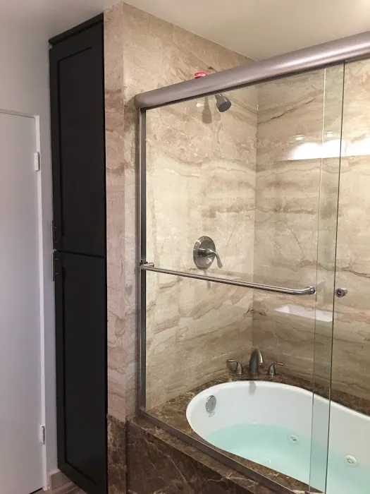 JJ Reglazing Co Picture 1