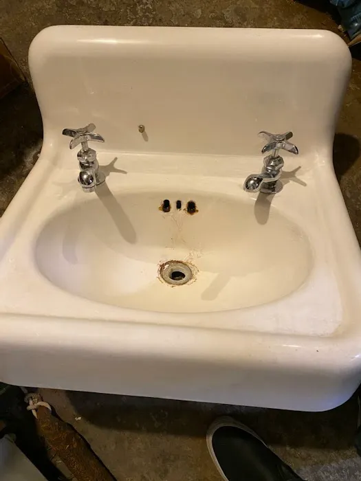 Kitchen and bath refinishing Picture 4