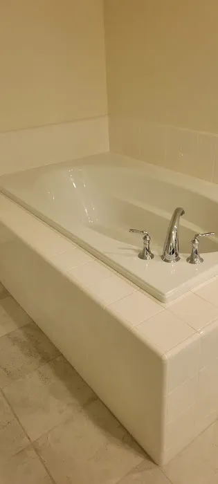 A+ Bathtub Refinishing Picture 9