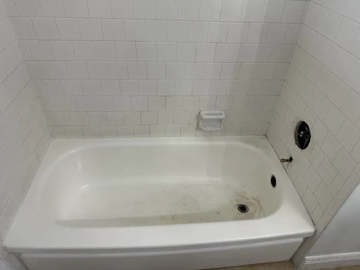 JLF Tub & Tile Reglazing Picture 8