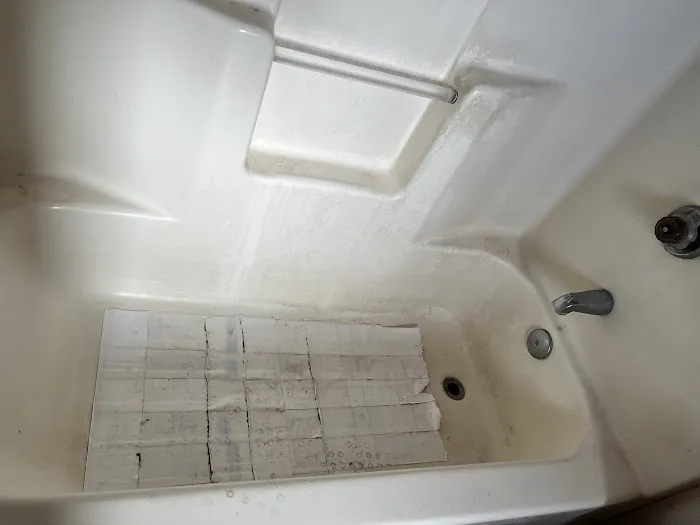 M G BATHTUB REPAIR Picture 9