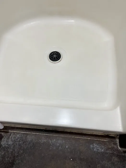 M G BATHTUB REPAIR Picture 8