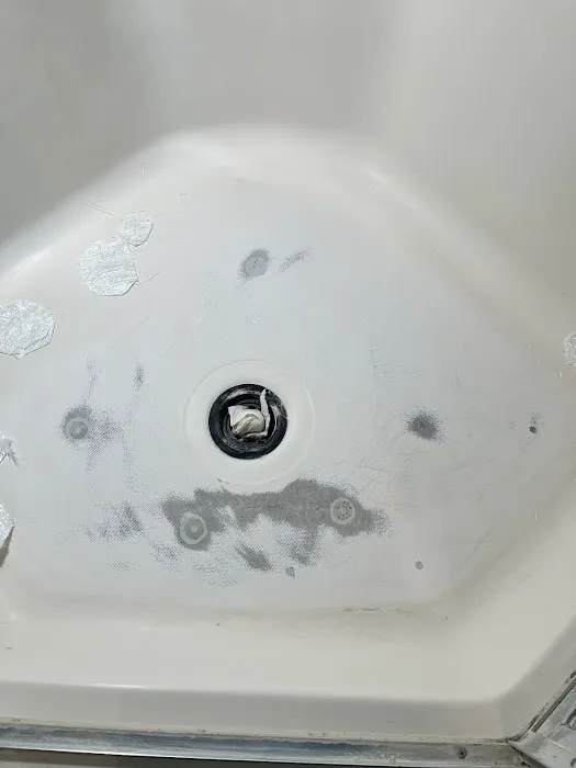 M G BATHTUB REPAIR Picture 7