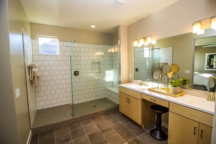 Bathing Solutions Picture 7