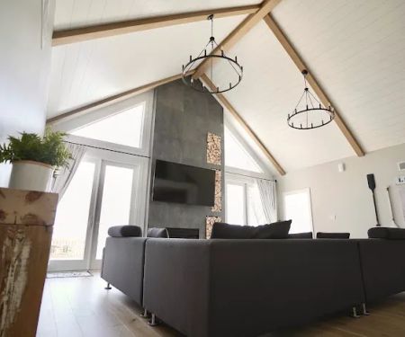 Maglux Construction and Restoration LLC