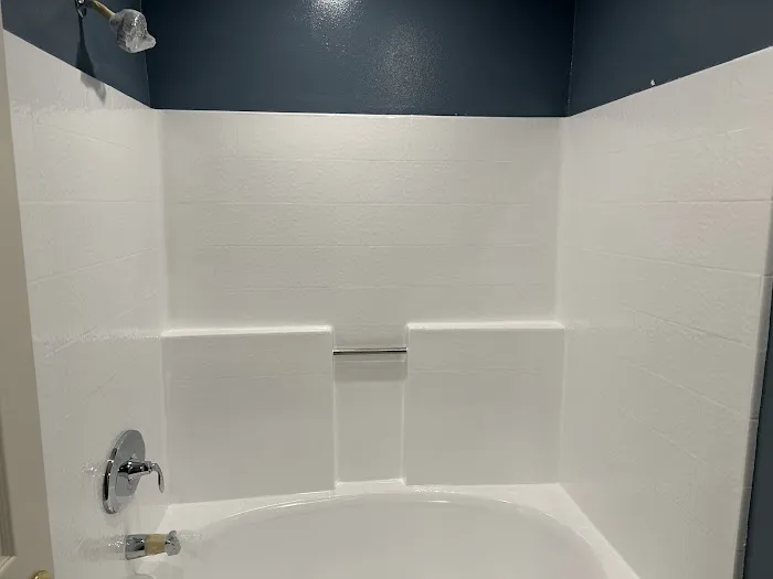 Elite Tub Reglazing Picture 9