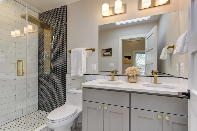 How to Plan for Unexpected Costs During a Bathroom Remodel