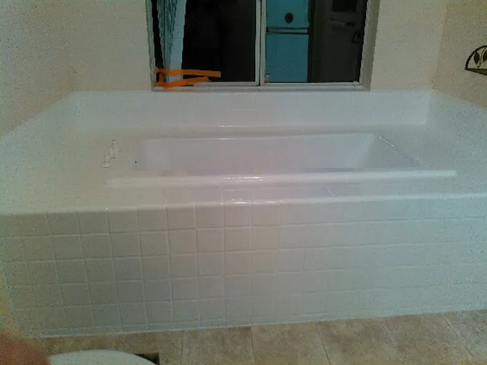Roger's Tub Refinishing Picture 5