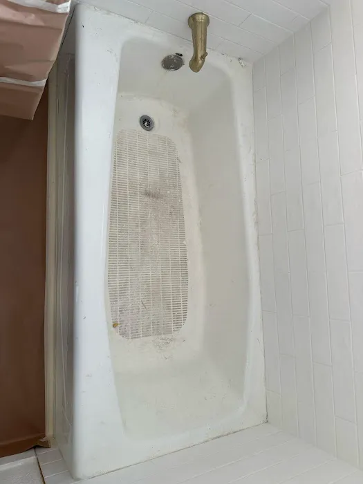 Affordable Bath Refinishing Picture 10