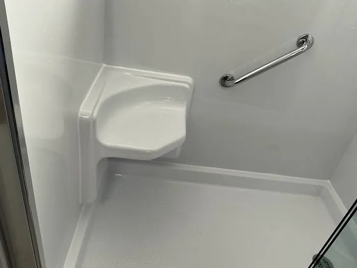 Bath Fitter Pacific Coast Picture 1