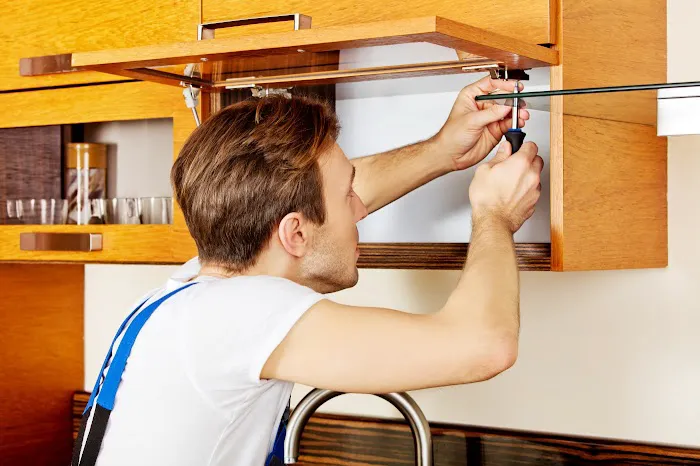 Hammer and Tool Handyman Picture 2
