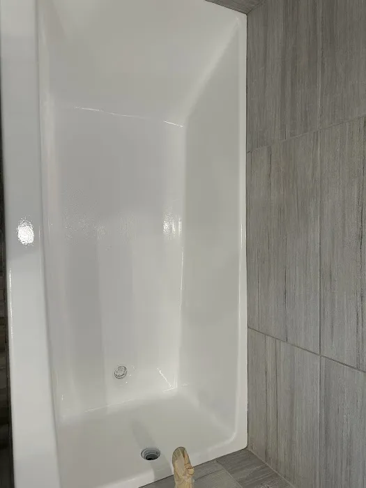 FG Tub & Tile Picture 4