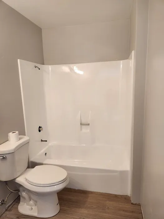 FG Tub & Tile Picture 2