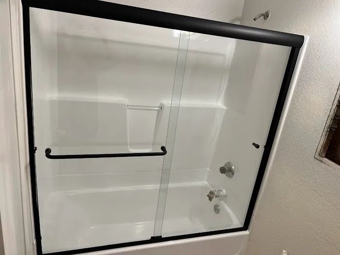 FG Tub & Tile Picture 10