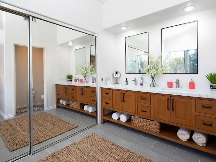 San Diego Custom Home, Bathroom & Kitchen Remodeling Picture 7