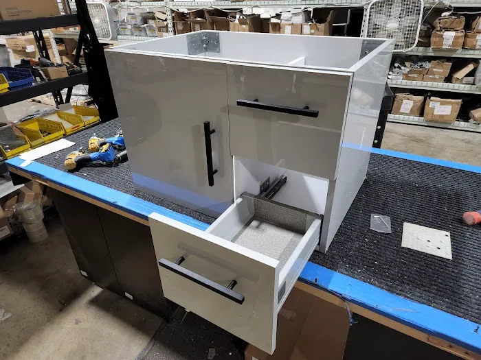 Wind Bay Kitchen & Bath (Cabinet/Vanity) Picture 7